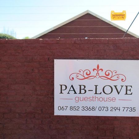 Pab-Love Guest House Kuruman Eksteriør bilde