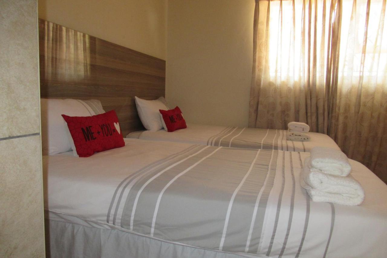 Pab-Love Guest House Kuruman Eksteriør bilde