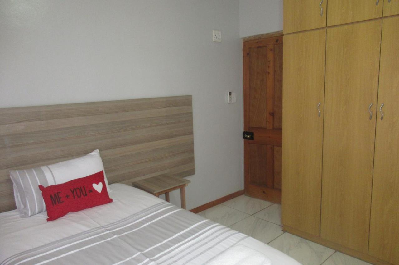 Pab-Love Guest House Kuruman Eksteriør bilde