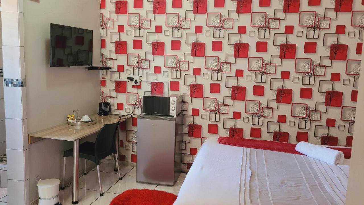 Pab-Love Guest House Kuruman Eksteriør bilde