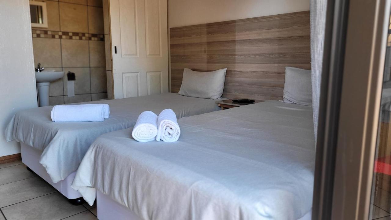 Pab-Love Guest House Kuruman Eksteriør bilde